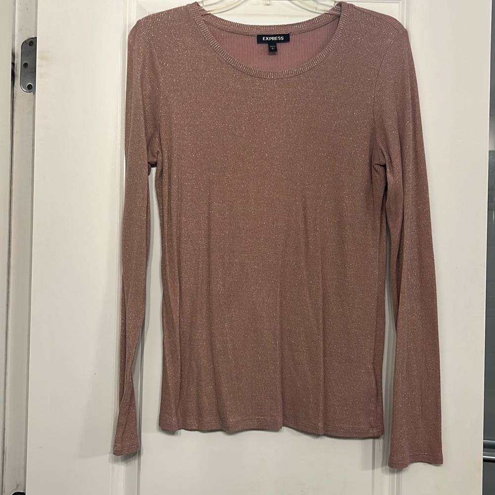 Subtle pink sparkly, long sleeve top.